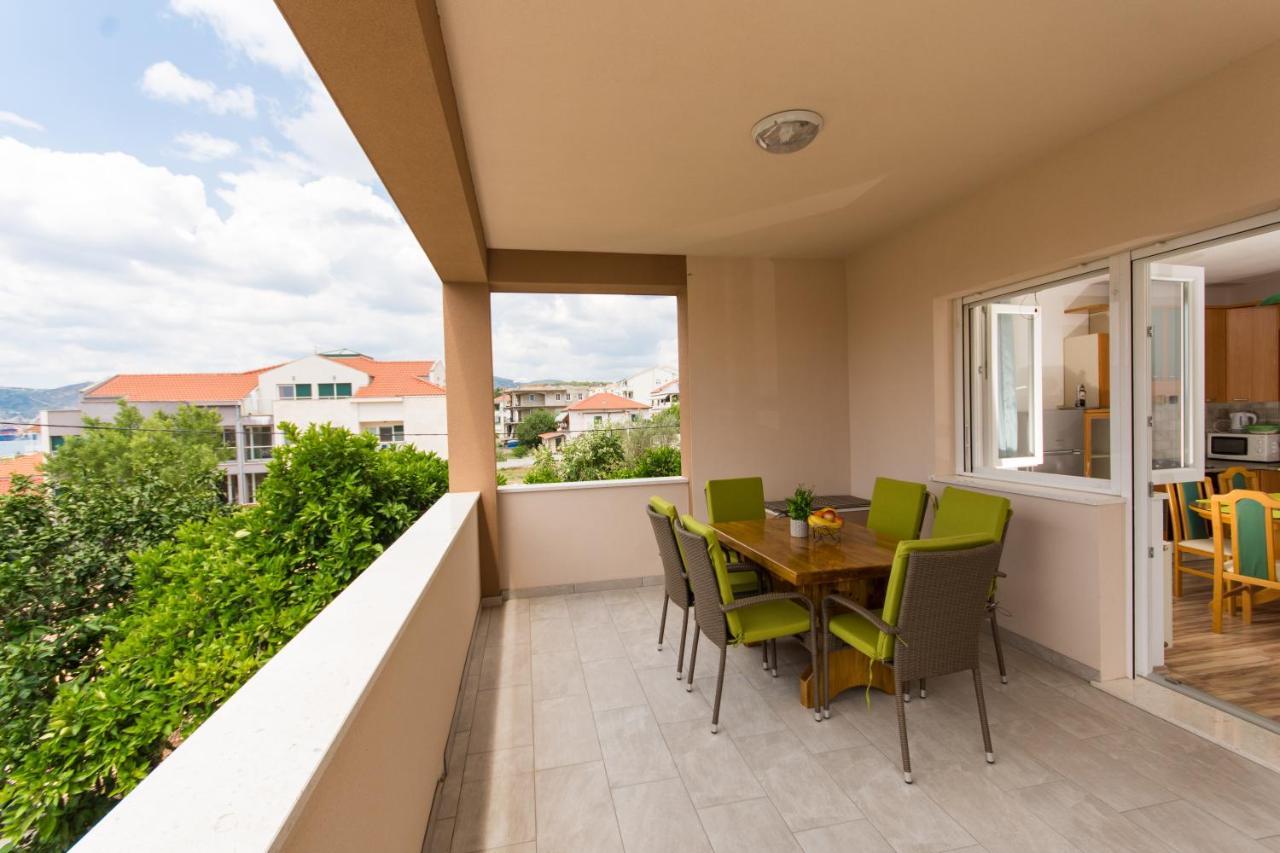 Apartments Ploka オクルグ・ゴルニ エクステリア 写真